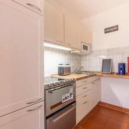 Rugana - Komfortplus Mit 1 Schlafzimmer B36 Apartment *